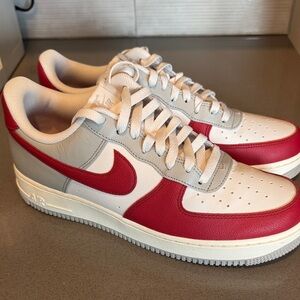 Nike Air Force 1 Low '07 LV8 Men's sneakers Phantom Gym Red